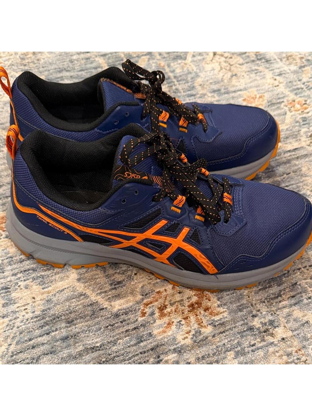 ASICS Mens Trail Scott 3 Shoes in Navy and Orange size 9